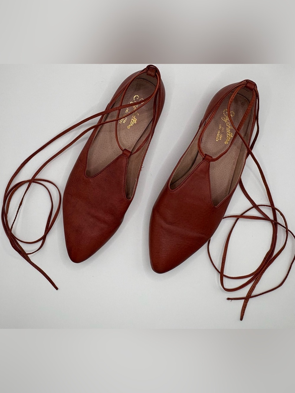 Seychelles Hive lace up flats